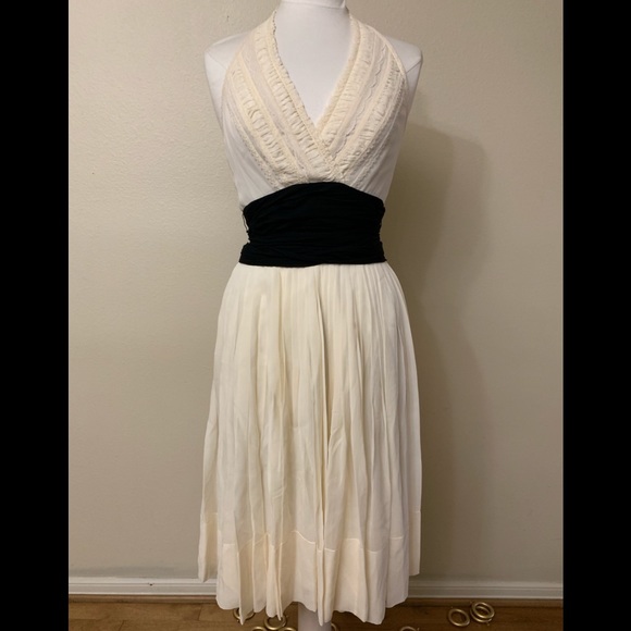 BCBGMaxAzria Dresses & Skirts - BRAND NEW BCBG MAX AZRIA HALTER DRESS SIZE 6